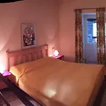 Aldeamento Turístico & Valle Romantica 2*