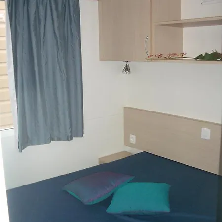 Parque de vacaciones & Valle Romantica 2*