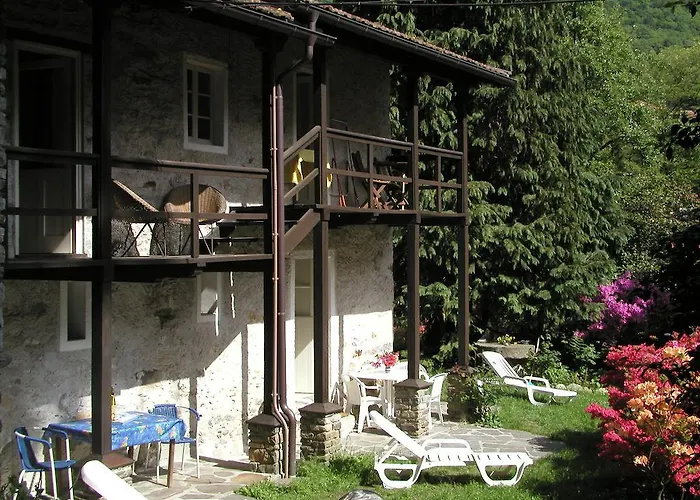 假日公园 & Valle Romantica 坎诺比奥